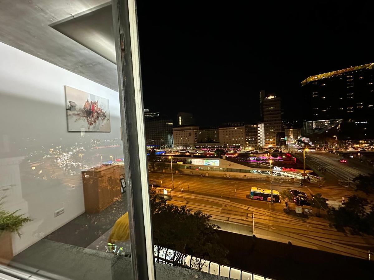 Apartment Am Schwedenplatz Вена Экстерьер фото