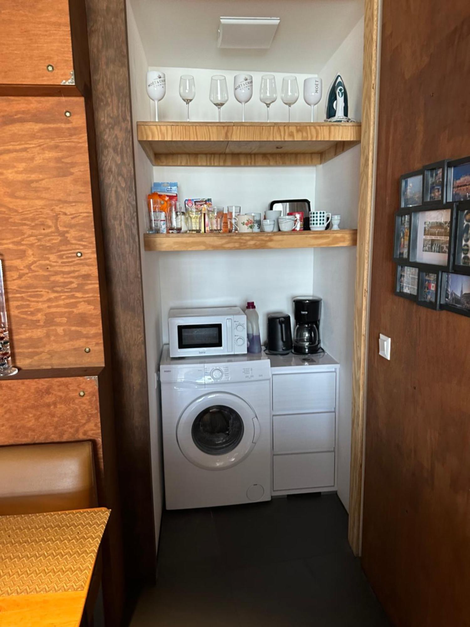 Apartment Am Schwedenplatz Вена Экстерьер фото