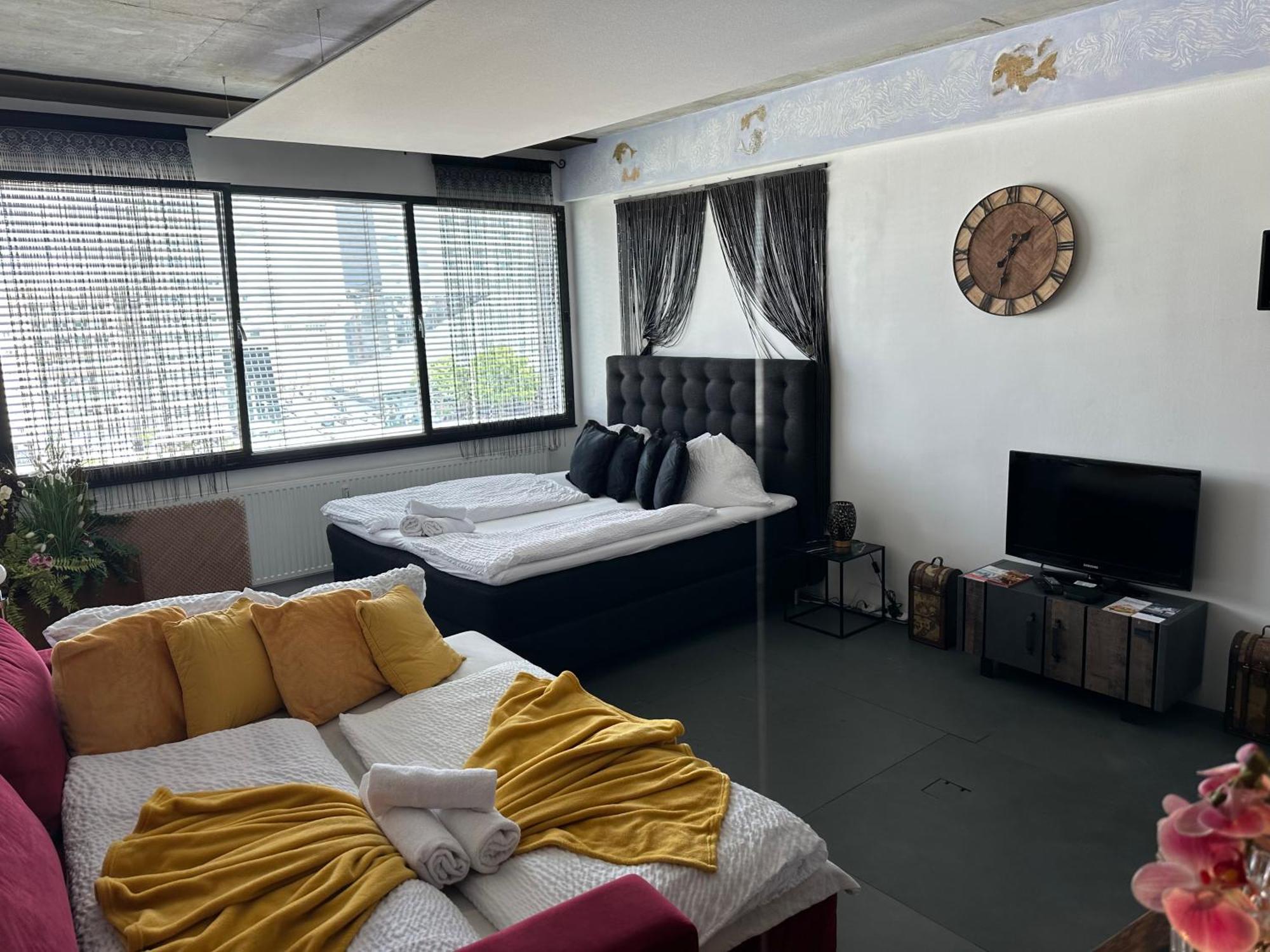 Apartment Am Schwedenplatz Вена Экстерьер фото